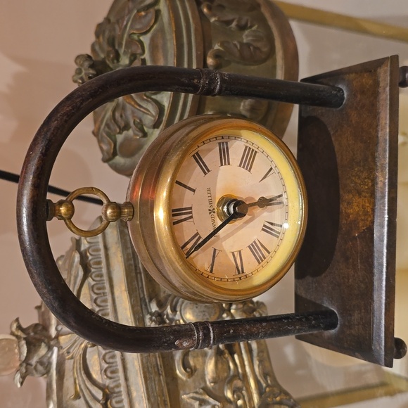 Clock (table top) - Picture 5 of 6